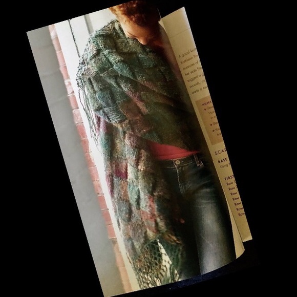 INTERWEAVE KNITS x 2 Books/ SCARF STYLE & WRAP STYLE knitting patterns - Picture 8 of 8